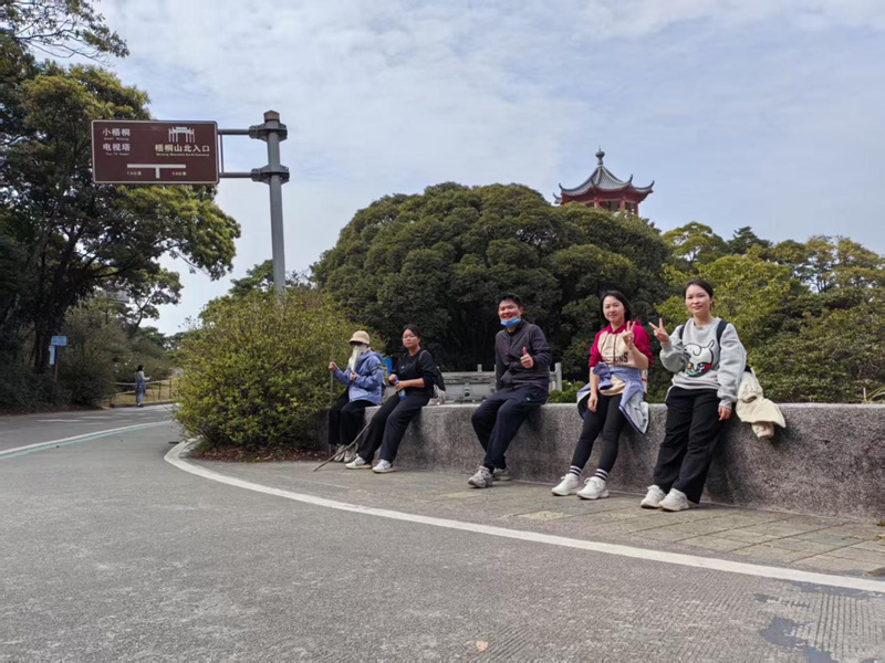 億天凈化丨開工大吉暨梧桐山登頂祈?；顒訄A滿結束